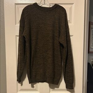 Vgt Men's Sweater Graphix knit sweater. Large